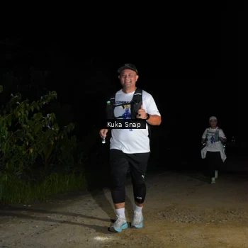 Runner Photo 7606844