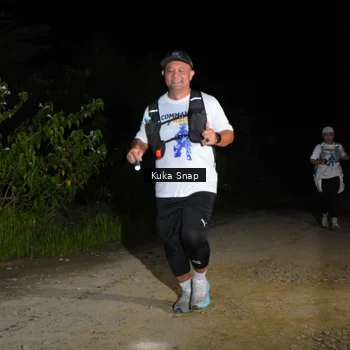 Runner Photo 7606851