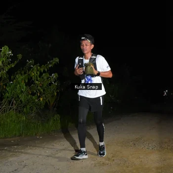 Runner Photo 7606859