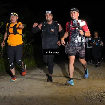 Runner Photo 7606875