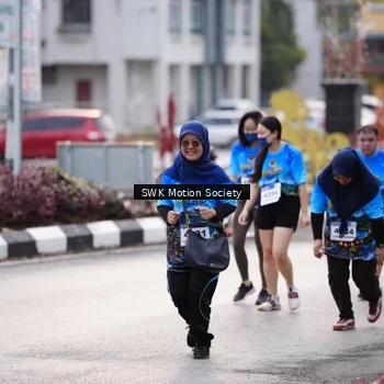 Runner Photo 7606876