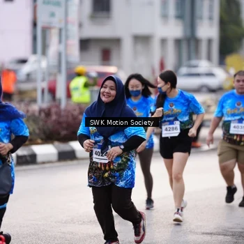 Runner Photo 7606890