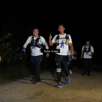 Runner Photo 7606919