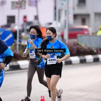 Runner Photo 7606922