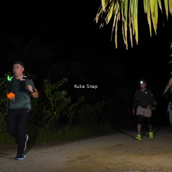 Runner Photo 7606987