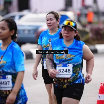 Runner Photo 7607023