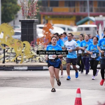 Runner Photo 7607042
