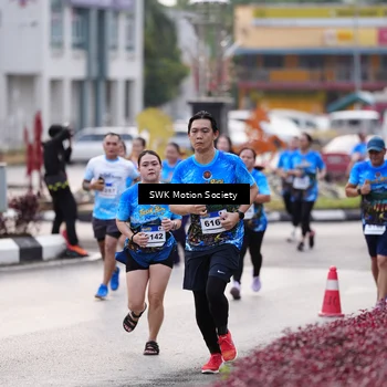 Runner Photo 7607052