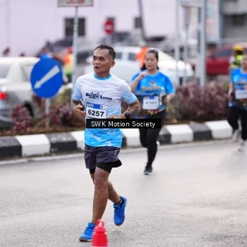 Runner Photo 7607059