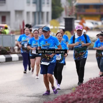 Runner Photo 7607061