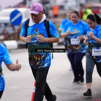 Runner Photo 7607086