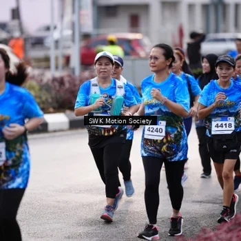 Runner Photo 7607102