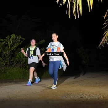 Runner Photo 7607104