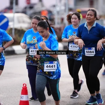 Runner Photo 7607113