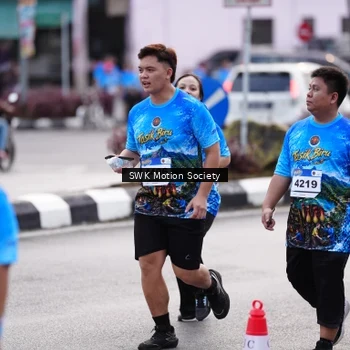 Runner Photo 7607171
