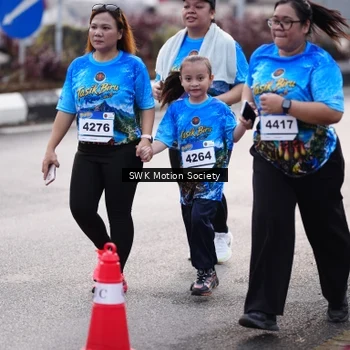 Runner Photo 7607298