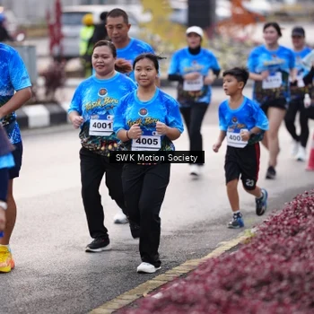 Runner Photo 7607332