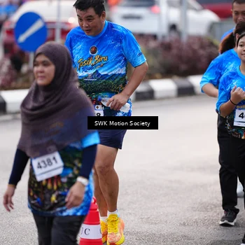 Runner Photo 7607341