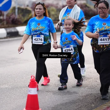 Runner Photo 7607369