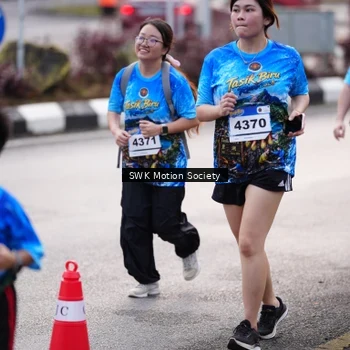 Runner Photo 7607374