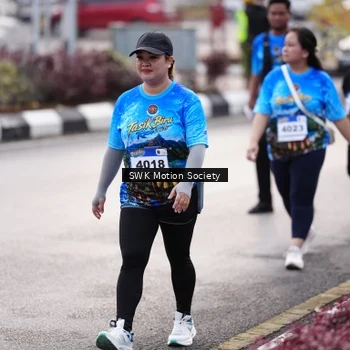 Runner Photo 7607386