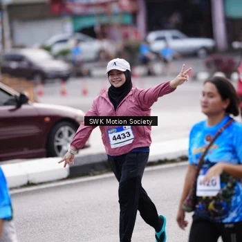 Runner Photo 7607588
