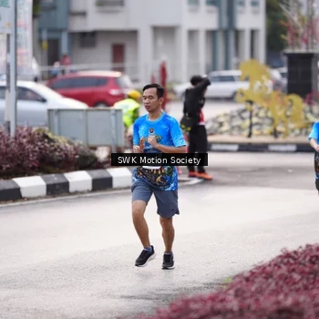 Runner Photo 7607691