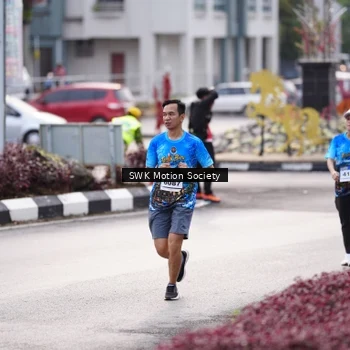Runner Photo 7607695