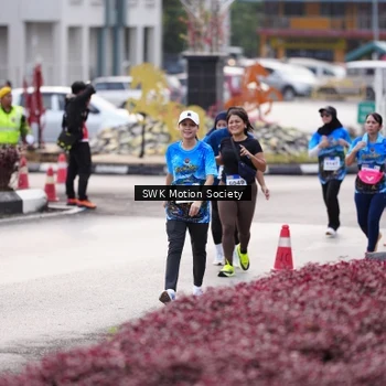 Runner Photo 7607698