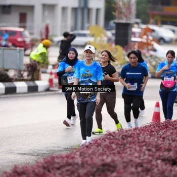 Runner Photo 7607714