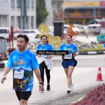 Runner Photo 7607862