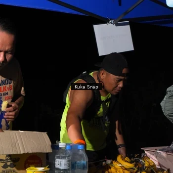 Runner Photo 7607876