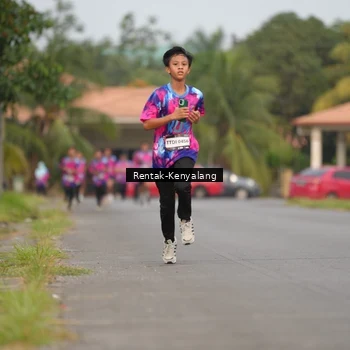 Runner Photo 7608104