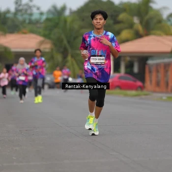 Runner Photo 7608158