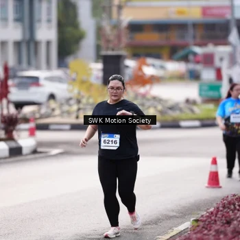 Runner Photo 7608165