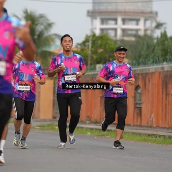 Runner Photo 7608192