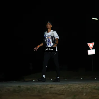 Runner Photo 7608244