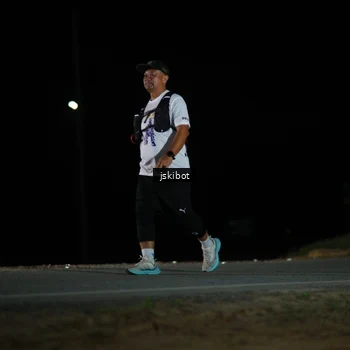 Runner Photo 7608357