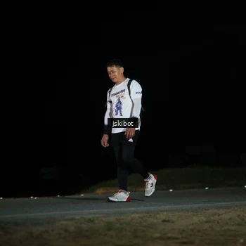 Runner Photo 7608380