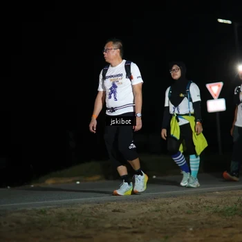 Runner Photo 7608390