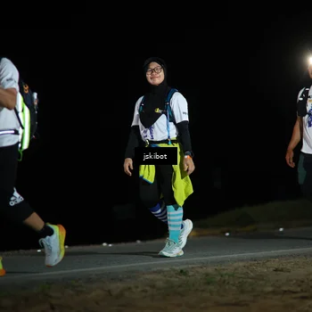 Runner Photo 7608406