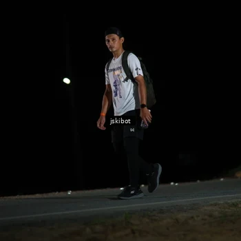 Runner Photo 7608410
