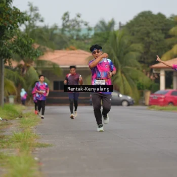 Runner Photo 7608436
