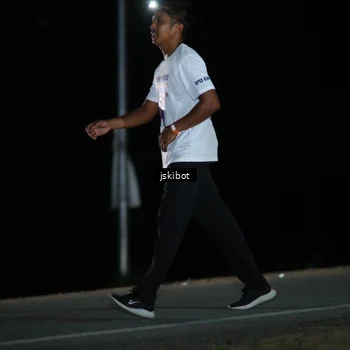 Runner Photo 7608571