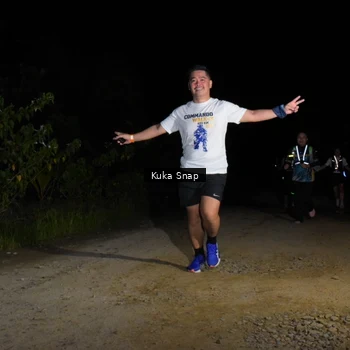 Runner Photo 7608664