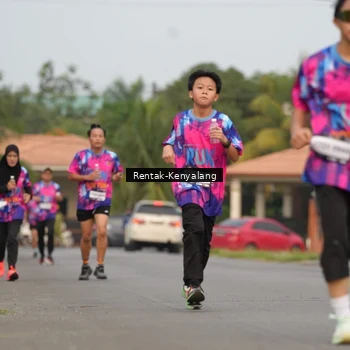 Runner Photo 7608689