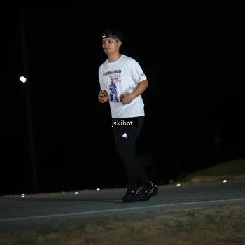 Runner Photo 7608708