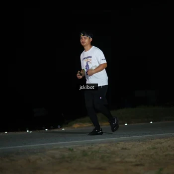 Runner Photo 7608715
