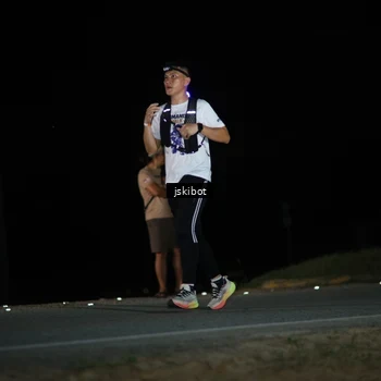 Runner Photo 7608719