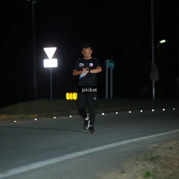 Runner Photo 7608773